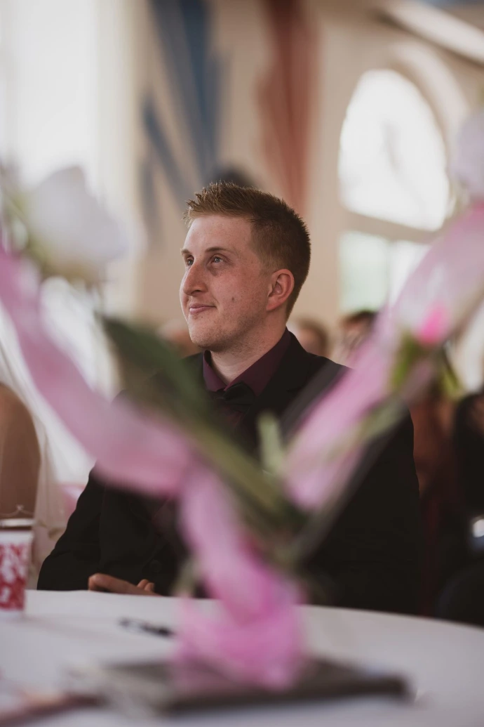 Photo de couple mariage par zoom cadre