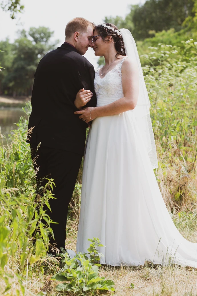Photo de couple mariage par zoom cadre