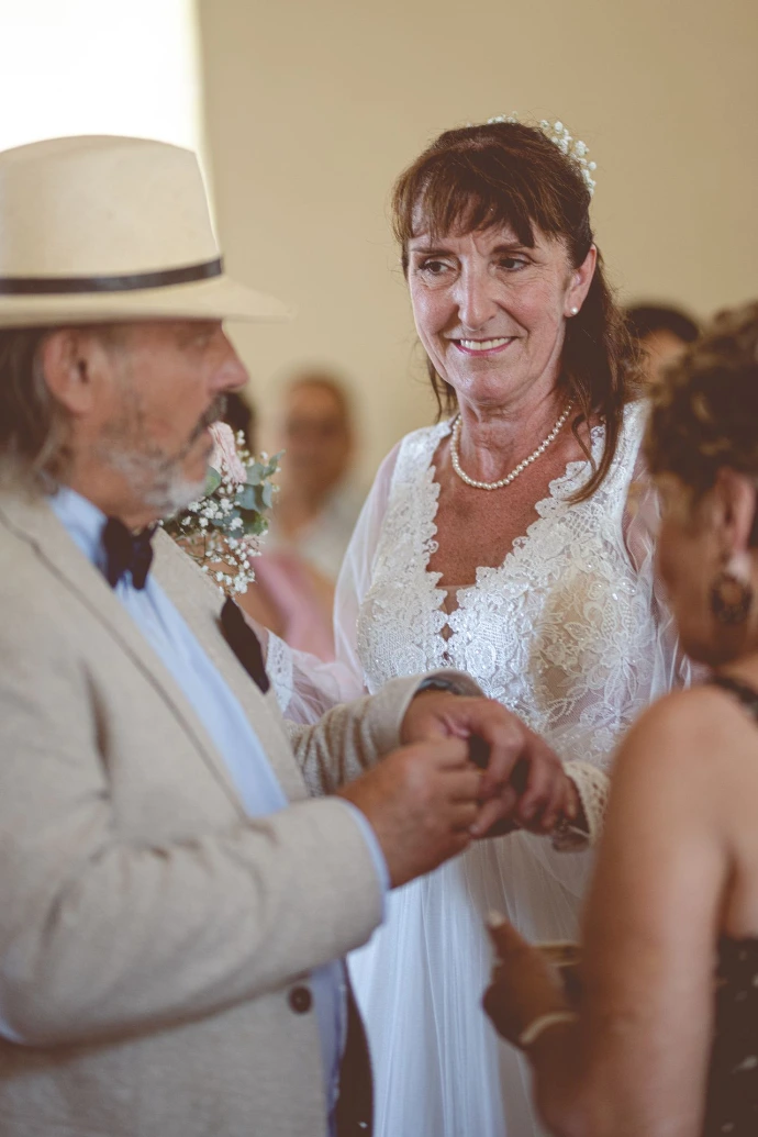 Photo de couple mariage par zoom cadre