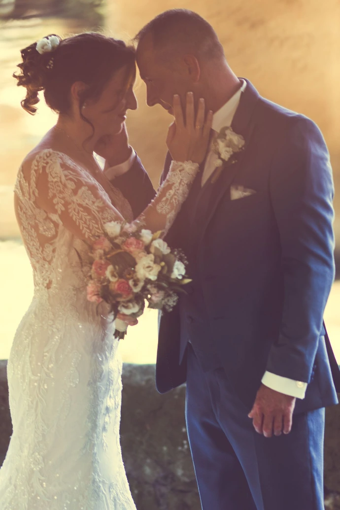 Photo de couple mariage par zoom cadre